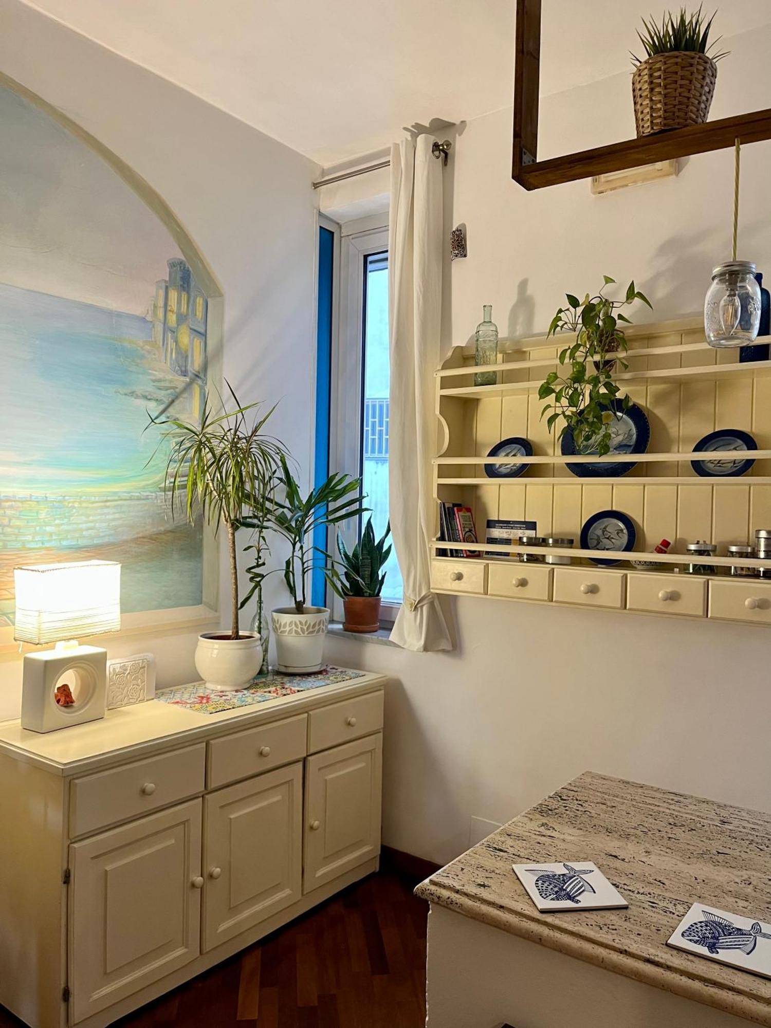 Casa Vacanze Seahorse Salerno Ngoại thất bức ảnh